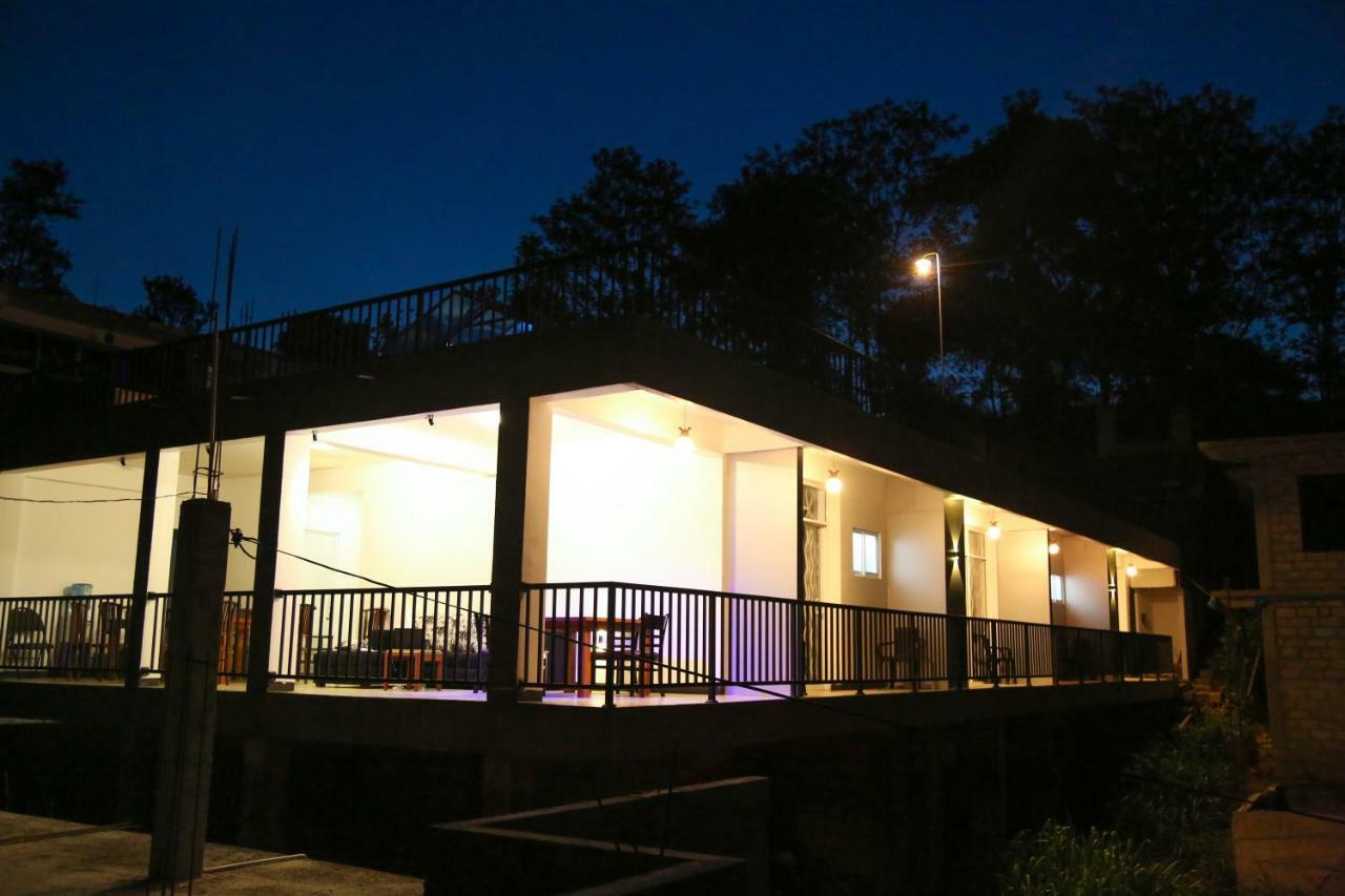 4 Aces Ella Hotel Eksteriør billede